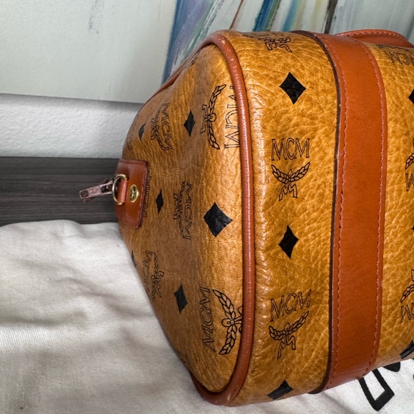 MCM Boston Bag - Picture 4 of 13